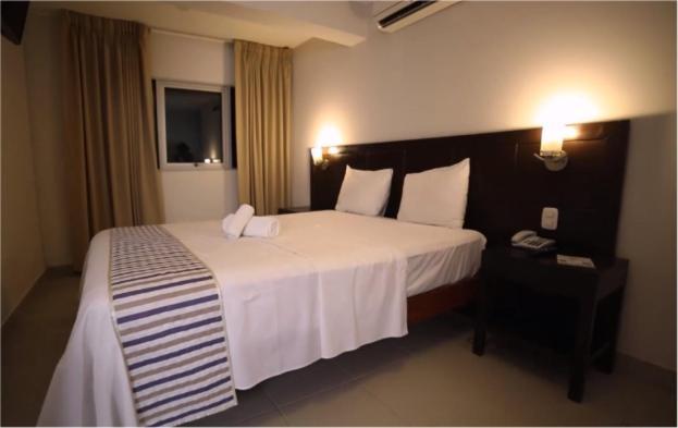 Hotel Boulevard Plaza ปูคาลปา ภายนอก รูปภาพ