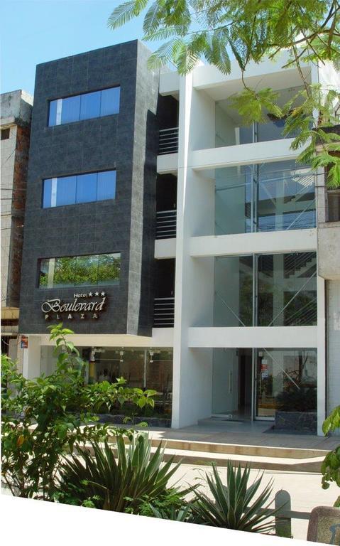Hotel Boulevard Plaza ปูคาลปา ภายนอก รูปภาพ